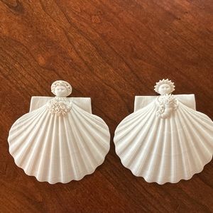 Set of two 5” Angels in the Flora Angelica series. Limited edition.